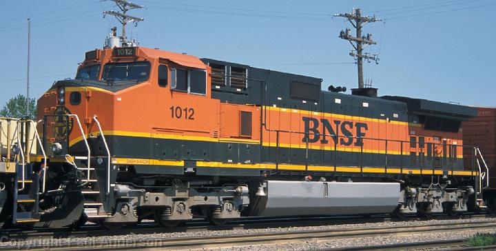 BNSF 1012 C44-9W.jpg